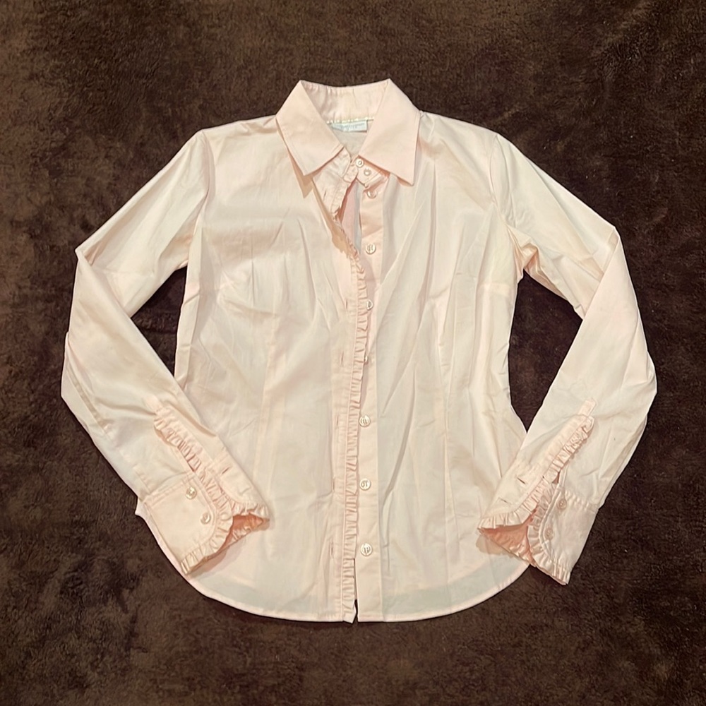 Light pink NY & Co XS cotton button up shirt with ruffles. New without tags.
